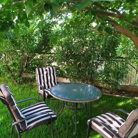 House With Garden Netflix Villa Nea Kerasia Exterior foto